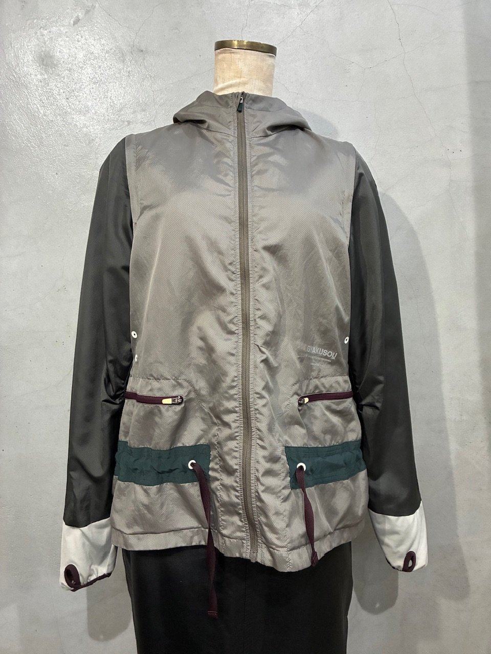 GYAKUSOU NIKE UNDERCOVER Removal Sleeve Zipup J