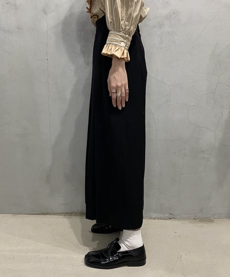 Front Pleated Tight Skirt BK