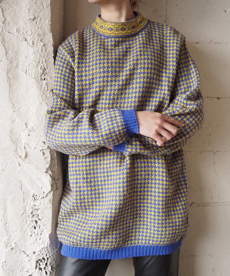 Mock Neck Pattern Knit BLYE