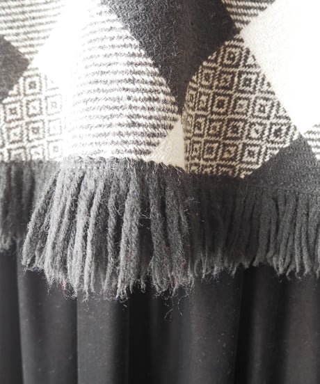 1970's Vintage Plaid Poncho BKWH