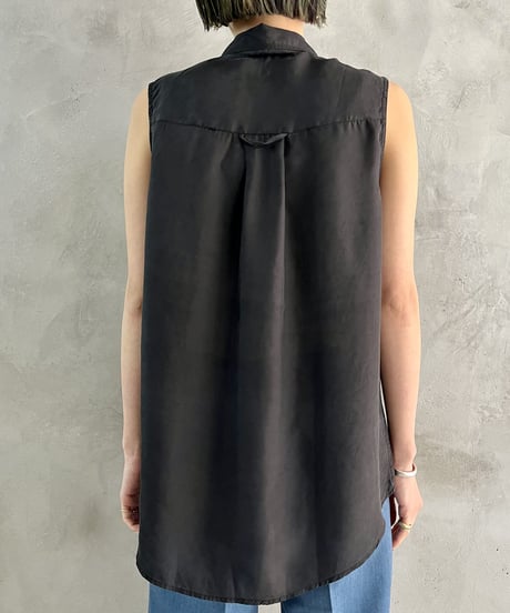 Silk No Sleeve China Button BK