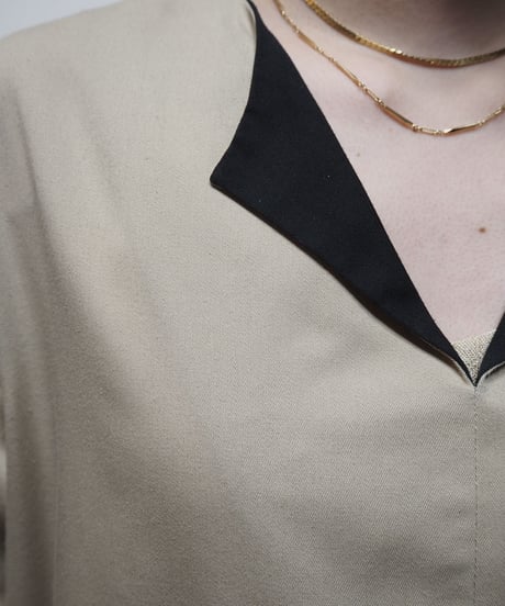 Bicolor Back Button Dress BE BK