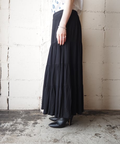 Front Button Design Tiered Skirt BK