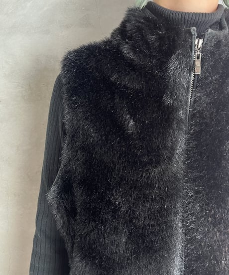 Fake Fur Zip Vest BK