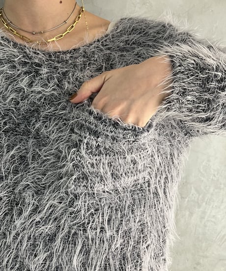 Shaggy Knit BKWH
