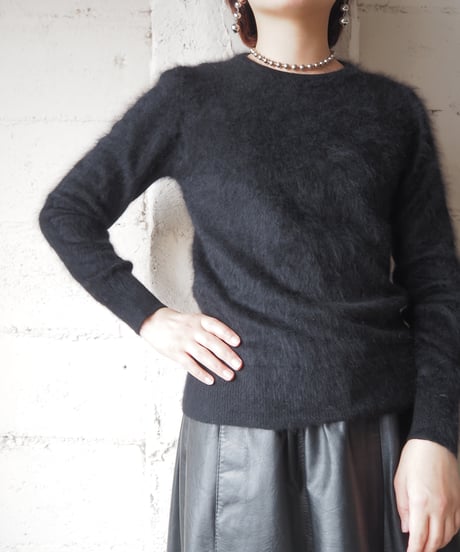 CAROLL Angora Crew Neck Knit BK