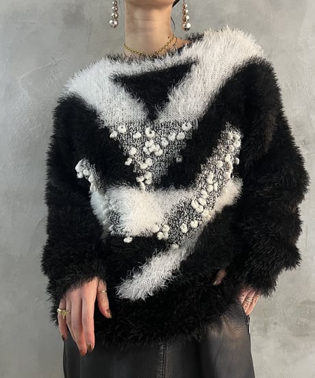 Switching Shaggy Design Knit BKWH