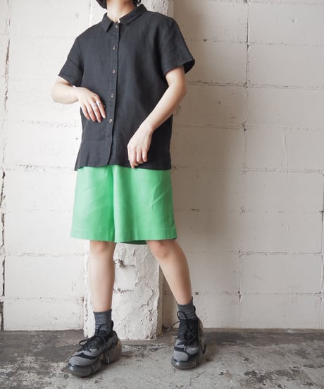 Linen Tuck Shorts GN