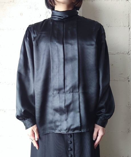 Turnover Collar Front Tuck Satin Blouse BK