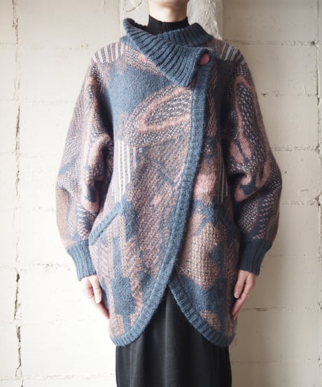 Design Neck Pattern Cardigan GRPI