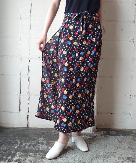 Wrap Design Flower Pattern Tight Skirt BK