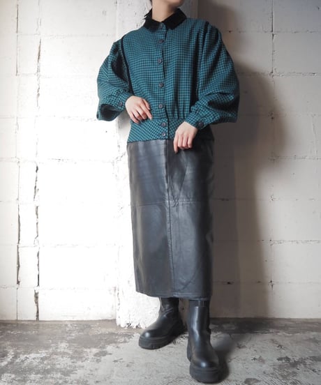 Velour Collar Check Blouse GNBK