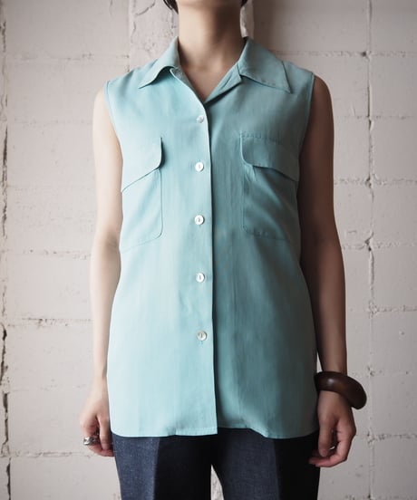 Sleeveless Silk Shirt BL