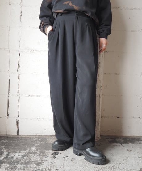 Wide Leg Three Tuck Slacks BK