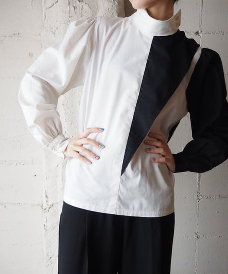 Bicolor Asymmetric Design Blouse WHBK
