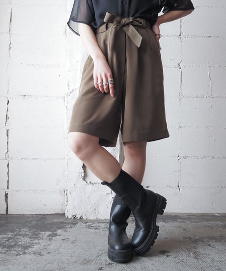 Belted Tuck Shorts KA
