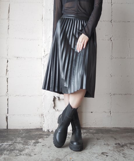 Pleated Fake Leather Skirt BK