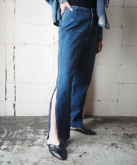 Side Zip Flare Denim Pants BL