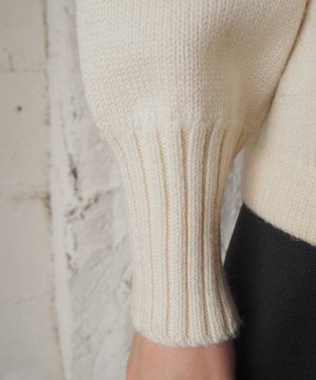 Lettered Cardigan IVBL
