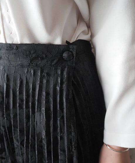 1980's Pleated Lace Long Skirt BK