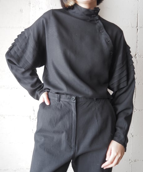 French Connection Tuck Sleeve Stand Collar Shirt BK