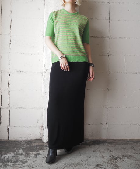 Small Pattern Round Neck Short Sleeve Knit GN