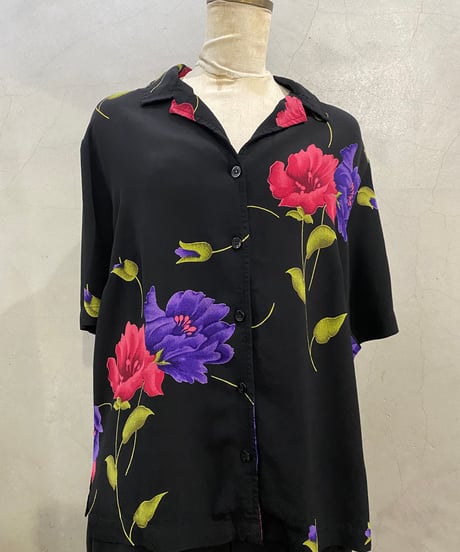 S/S Flower Print Open Collar Shirt BK PUR
