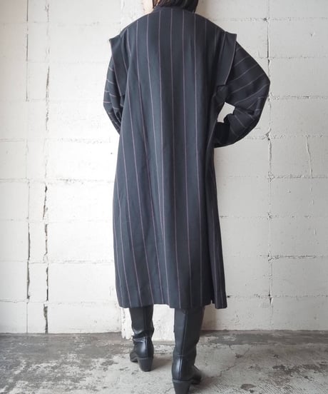Tuck Shoulder Stripe Dress BKPUR