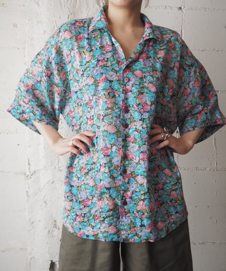 Flower Pattern Open Collar Shirt BLPI