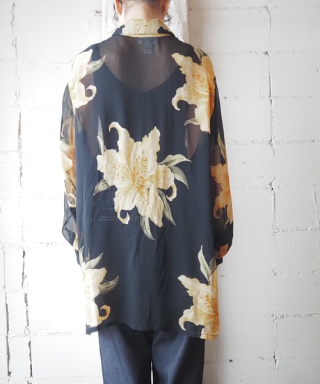 L/S Flower Pattern Sheer Shirt BK YE