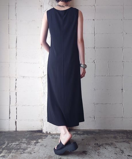 Round Neck Sleeveless Plain Dress BK