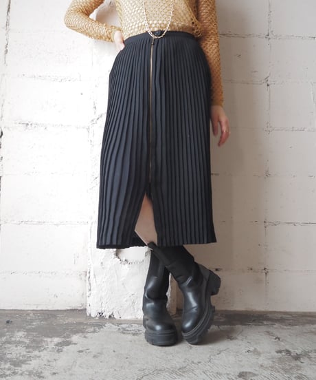 Front Zip Design Pleated Skirt BKGD