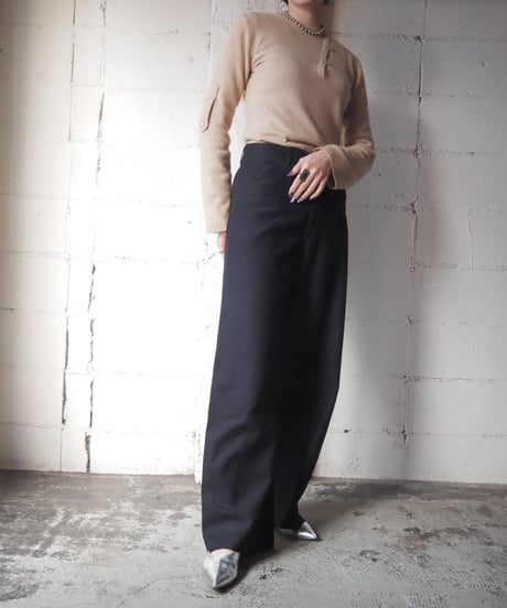 Diagonal Button Cashmere Knit BE