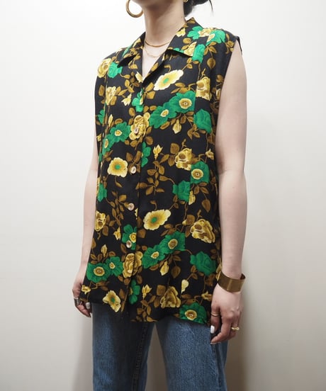 Flower Pattern Sleeveless Shirt BKGN