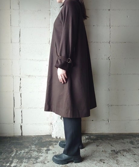 Pleated Back Soutien Collar Coat DBR