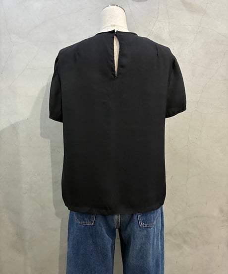 Pintuck S/S Blouse BK