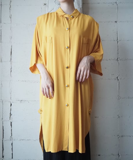 Tuck Sleeve Long Shirt YE