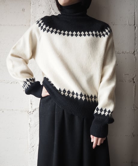 Nordic Turtle Sweater WHBK