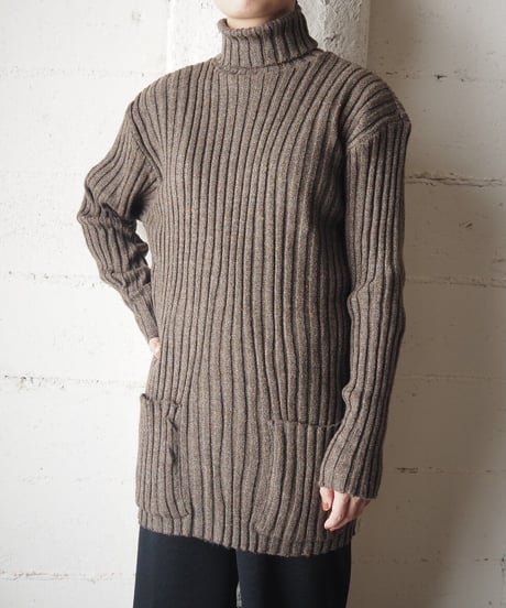 Long Turtle Neck Knit BR