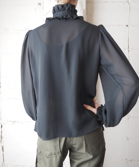 Frill Collar Pleated Design Blouse BK