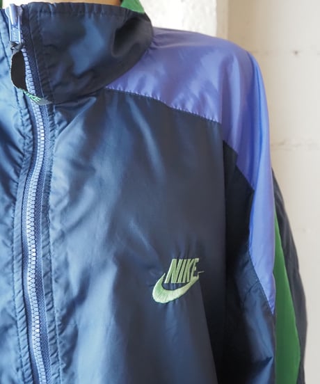 NIKE Big Silhouette Zip Up Jacket NVPURGN