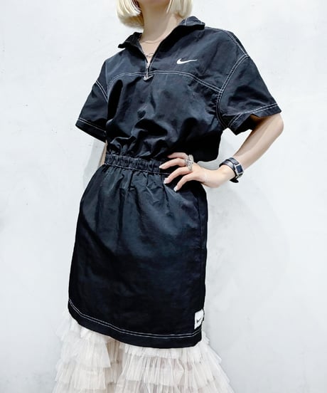 NIKE White Stitch Half Zip S/S Dress BK