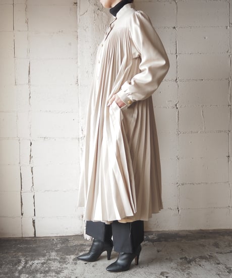 Stand Collar Pleated Coat BE