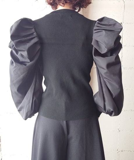 Volume Sleeve Rib Cutsewn BK