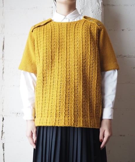 Shoulder Button S/S Design Knit YE