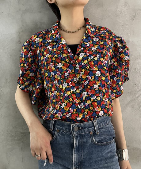 Flower Pattern Open Collar Blouse BKREBL