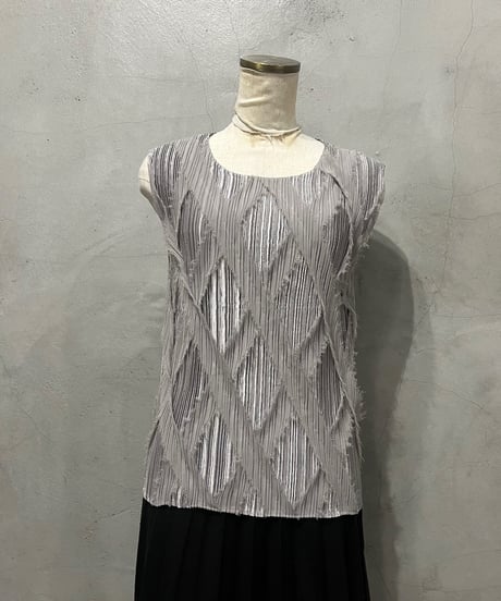 Front Design Pleated Cutsewn SV