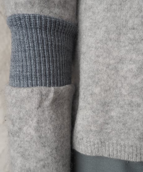 Rib Sleeve Cashmere Knit GR