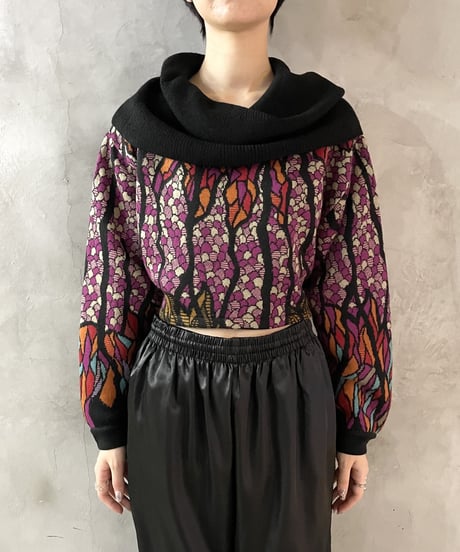 Stained Glass Pattern Volume Neck Knit BKPI