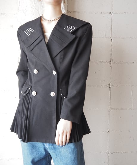 Big Shoulder Pleated Design Jacket BK